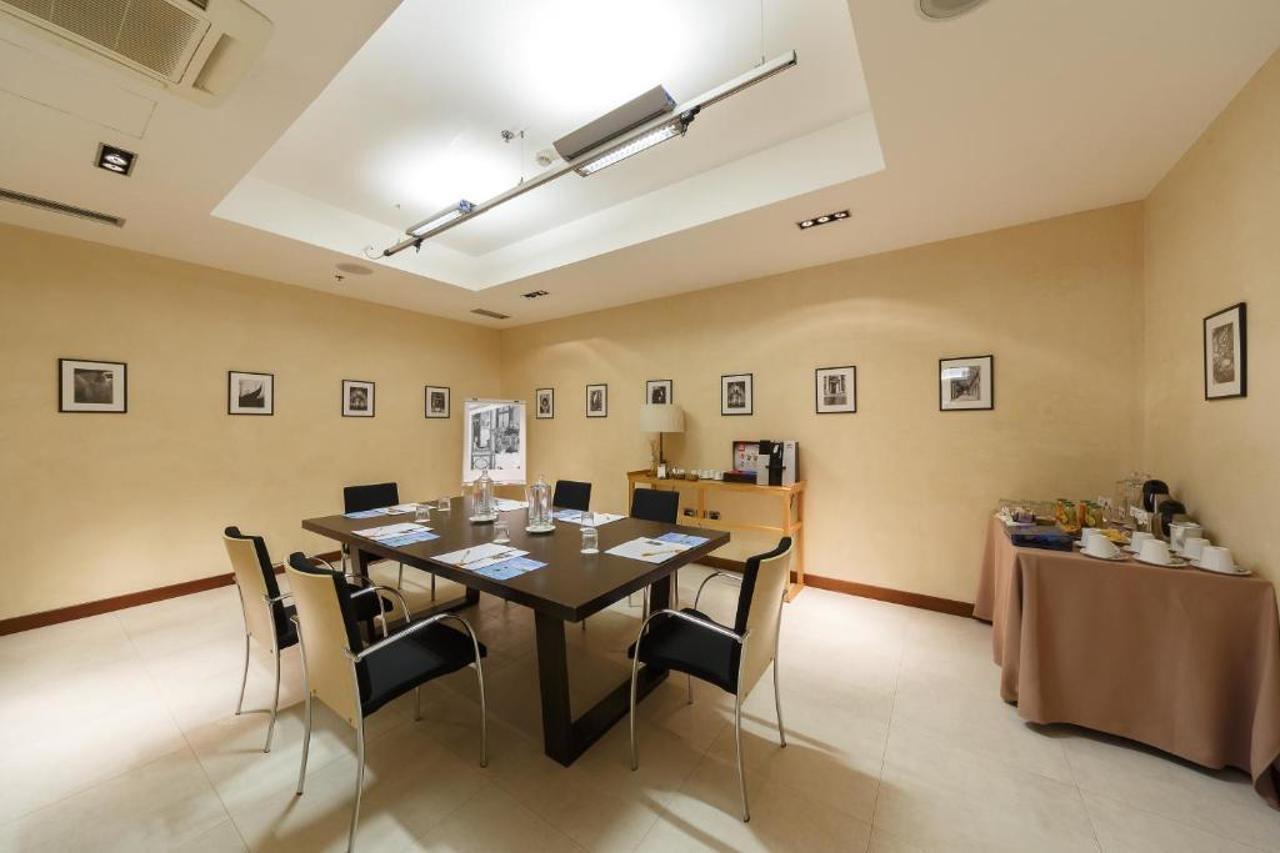 Courtyard By Marriott Venice Airport Tessera Exterior foto