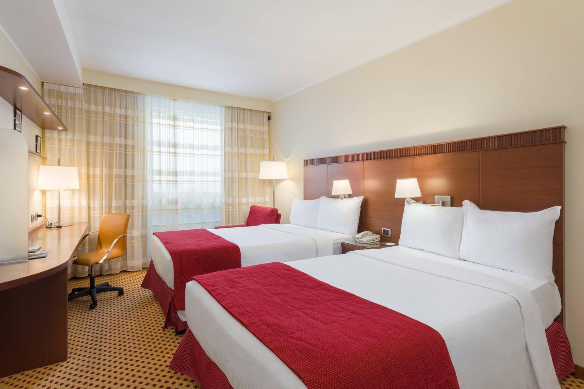 Courtyard By Marriott Venice Airport Tessera Exterior foto