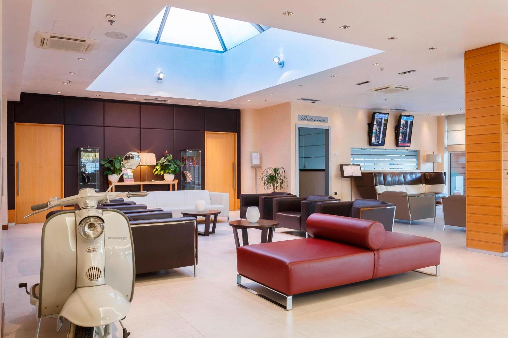 Courtyard By Marriott Venice Airport Tessera Exterior foto